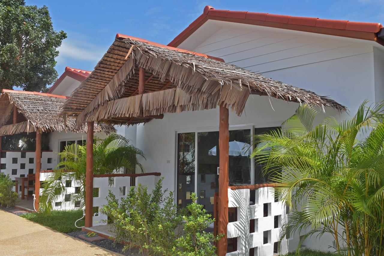 Vivi Bungalows Resort Nai Harn Esterno foto