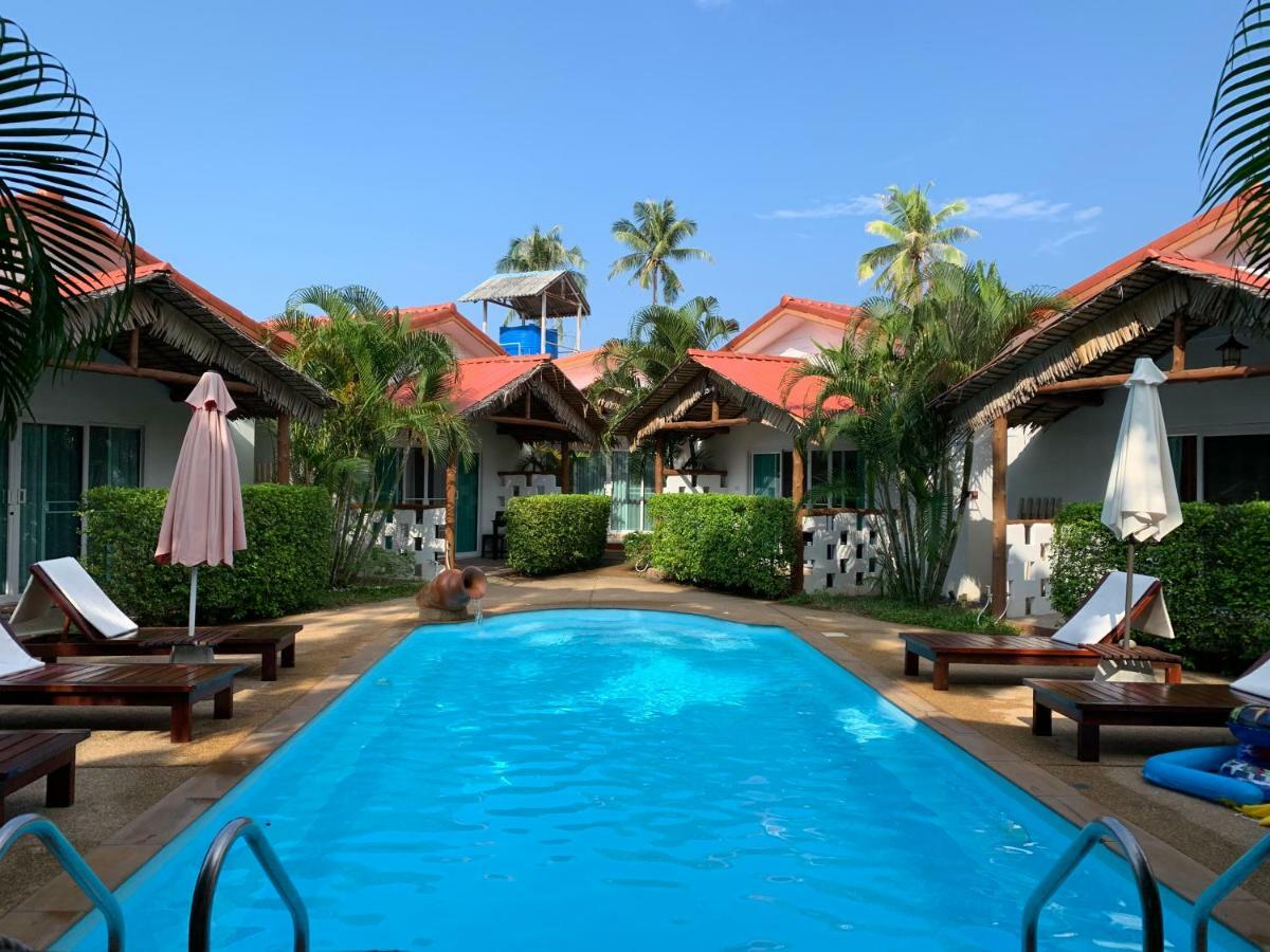 Vivi Bungalows Resort Nai Harn Esterno foto